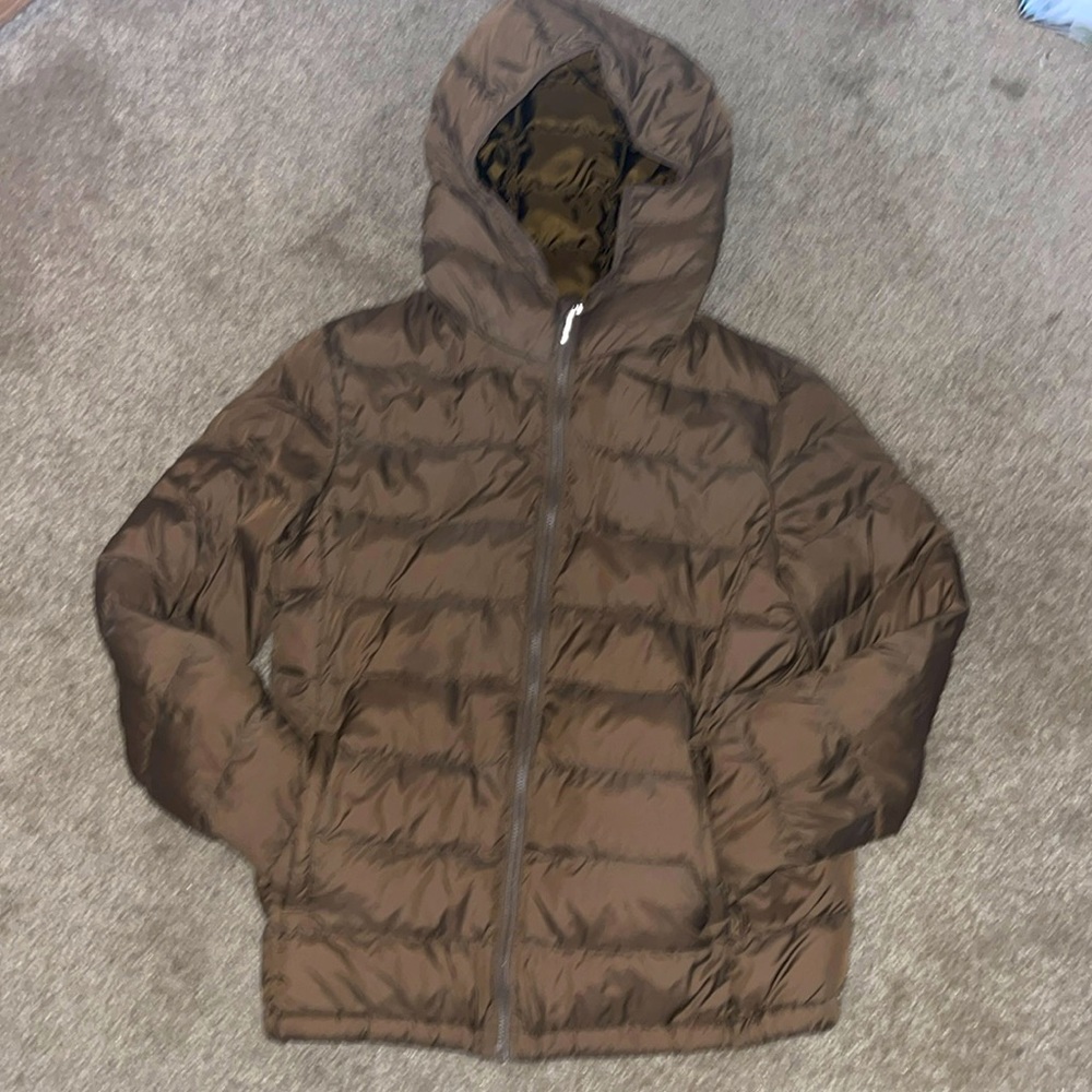 Uniqlo - EUC Size 12- kids Hooded brown lightweight puffer zip jacket. Like new!
